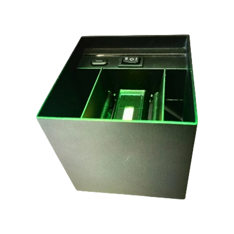 Настенный светильник «Четырехлистная дверь» с аккумулятором